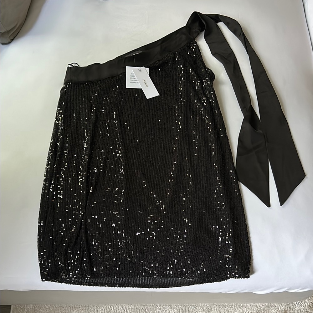 NWT - Aakaa Black Sequin One Shoulder Dress